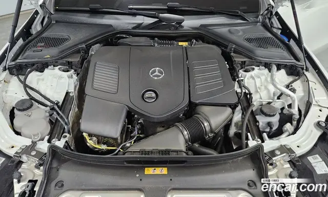 Mercedes-Benz E-Class 2025 2.0 автомат (гидро), миниатюра 6