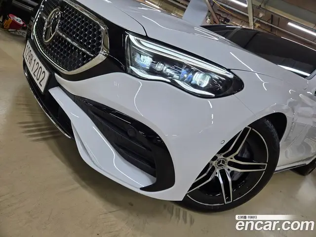 Mercedes-Benz E-Class 2025 2.0 автомат (гидро), миниатюра 2