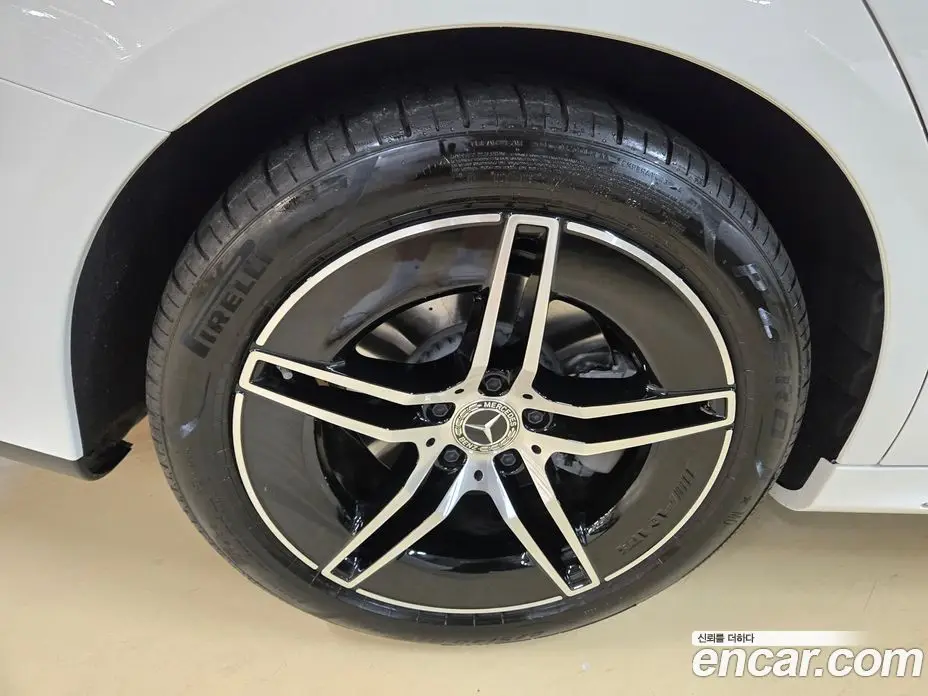 Mercedes-Benz E-Class 2025 2.0 автомат (гидро), фото 16