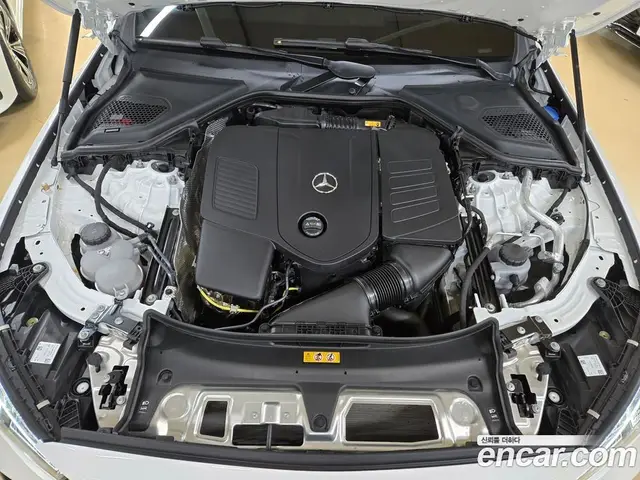 Mercedes-Benz E-Class 2025 2.0 автомат (гидро), миниатюра 3