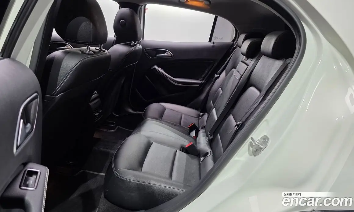 Mercedes-Benz GLA-Class 2017 2.1 автомат (гидро), фото 11