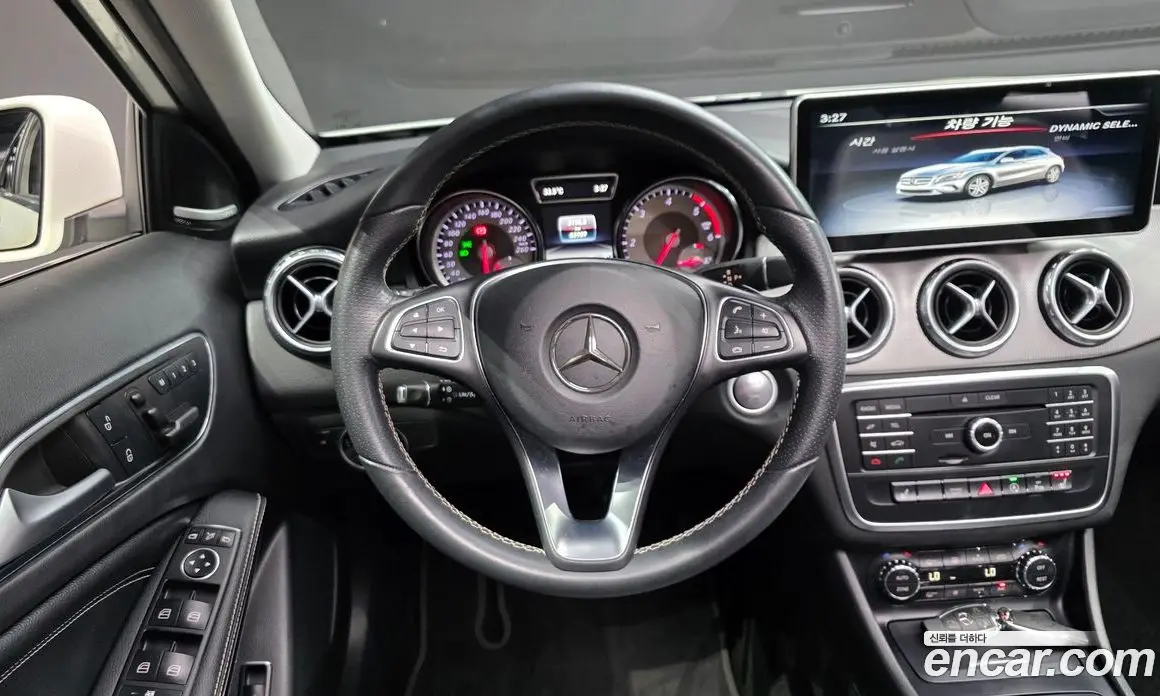 Mercedes-Benz GLA-Class 2017 2.1 автомат (гидро), фото 13
