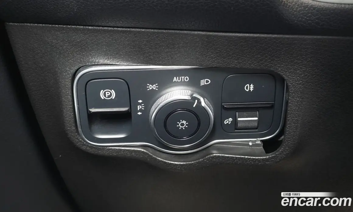 Mercedes-Benz GLB-Class 2021 2.0 автомат (гидро), фото 28