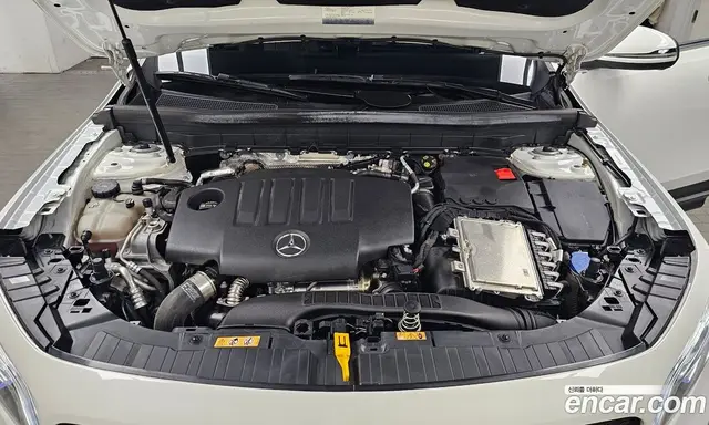 Mercedes-Benz GLB-Class 2022 1.9 автомат (гидро), миниатюра 6