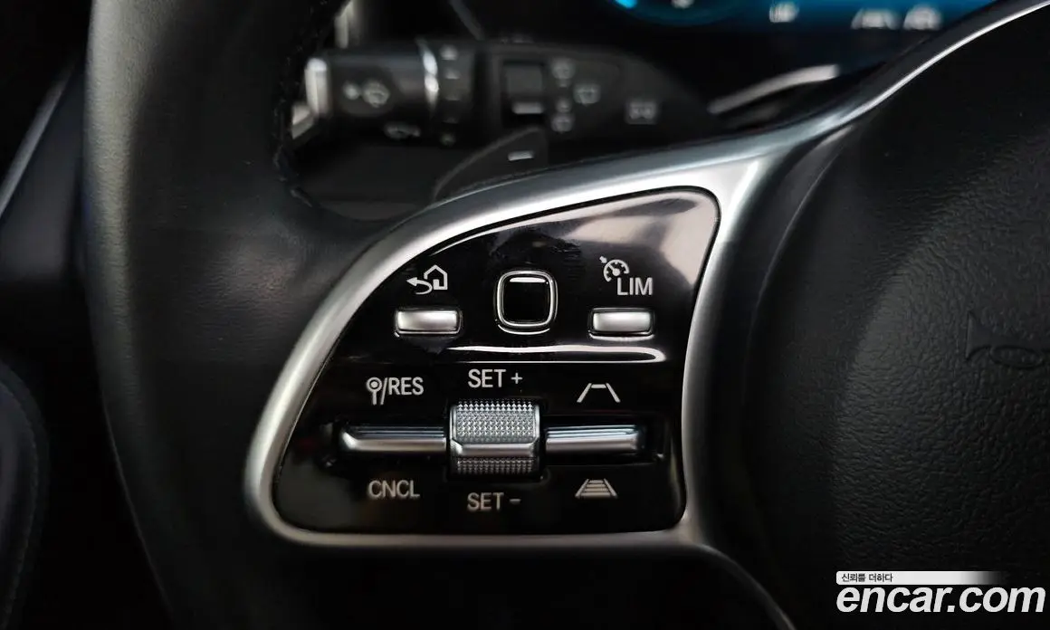 Mercedes-Benz GLC-Class 2022 2.0 автомат (гидро), фото 19