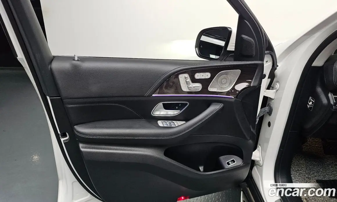 Mercedes-Benz GLE-Class 2023 2.0 автомат (гидро), фото 13