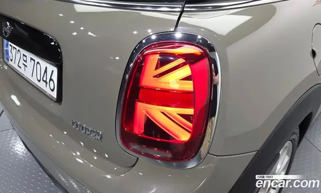 Mini Cooper 2019 1.5 автомат (гидро), миниатюра 9