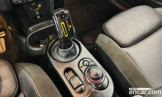 Mini Cooper 2023 автомат (гидро), миниатюра 9