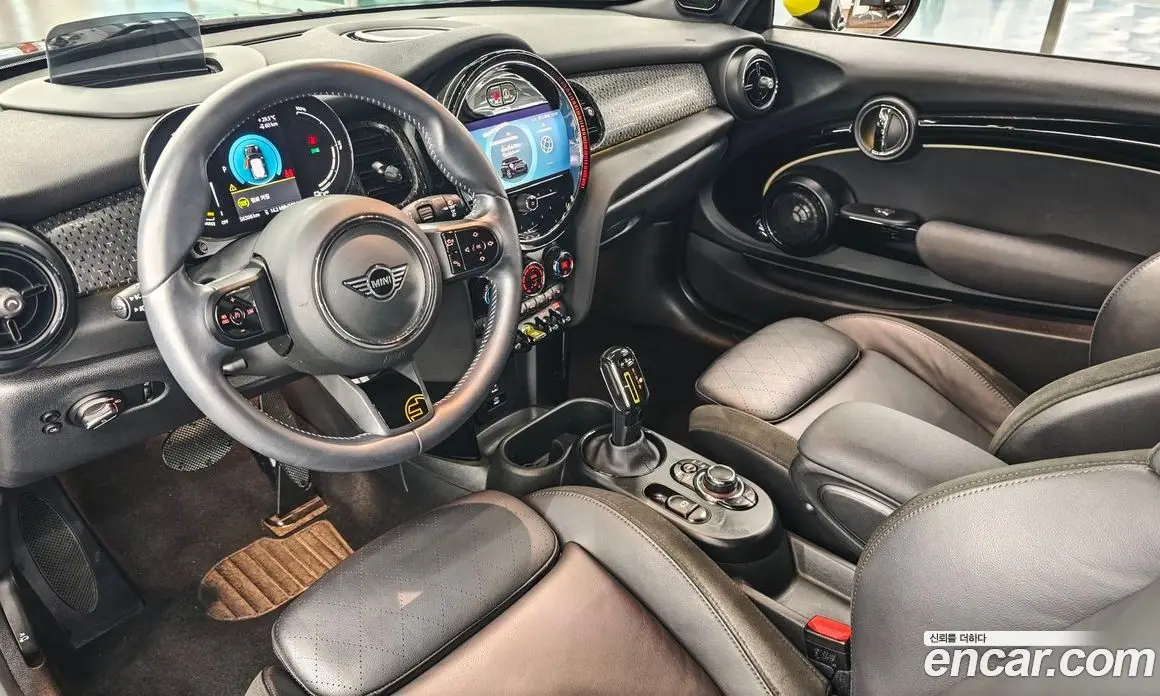Mini Cooper 2023 автомат (гидро), фото 10