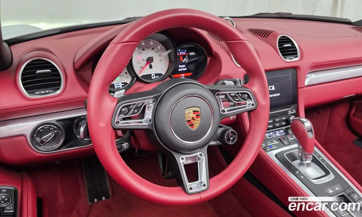 Porsche 718 2024 4.0 автомат (гидро), фото 17