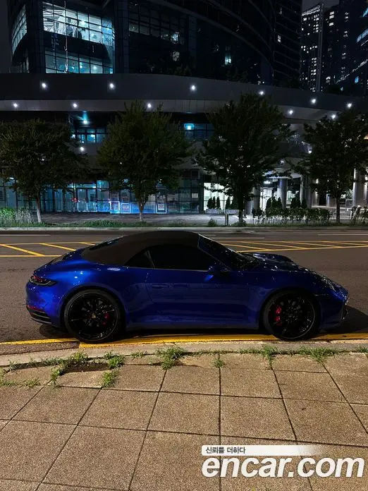 Porsche 911 2020 3.0 автомат (гидро), миниатюра 3