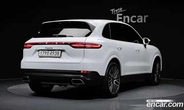 Porsche Cayenne 2020 3.0 автомат (гидро), миниатюра 2