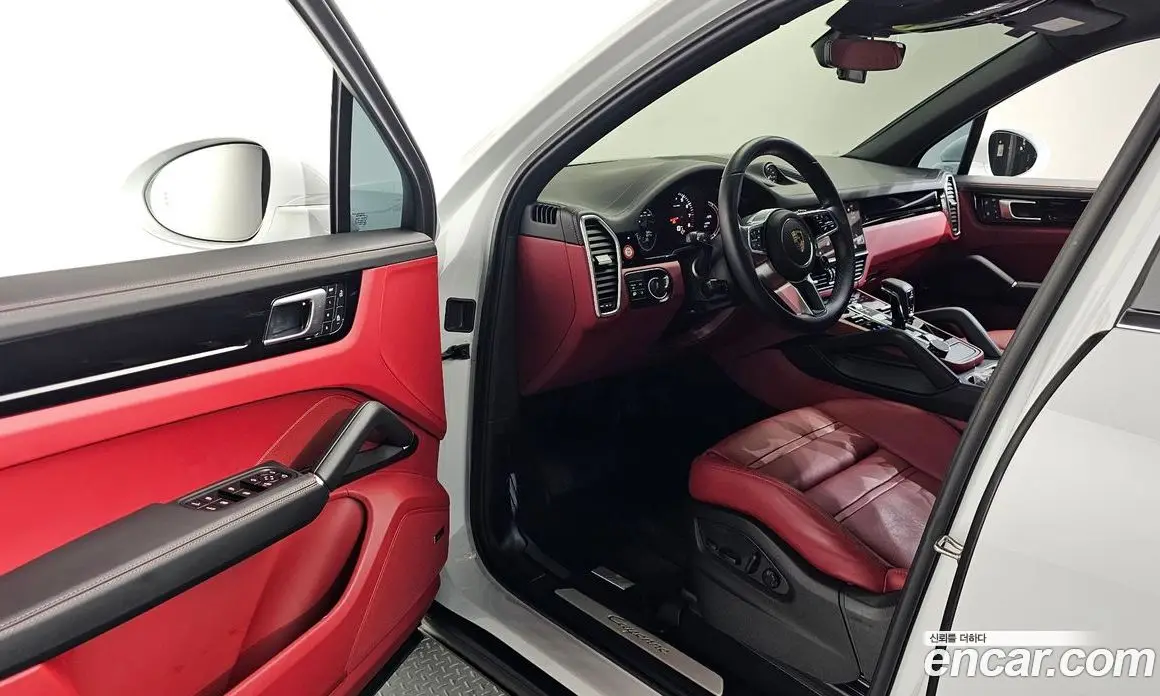 Porsche Cayenne 2023 3.0 автомат (гидро), фото 13