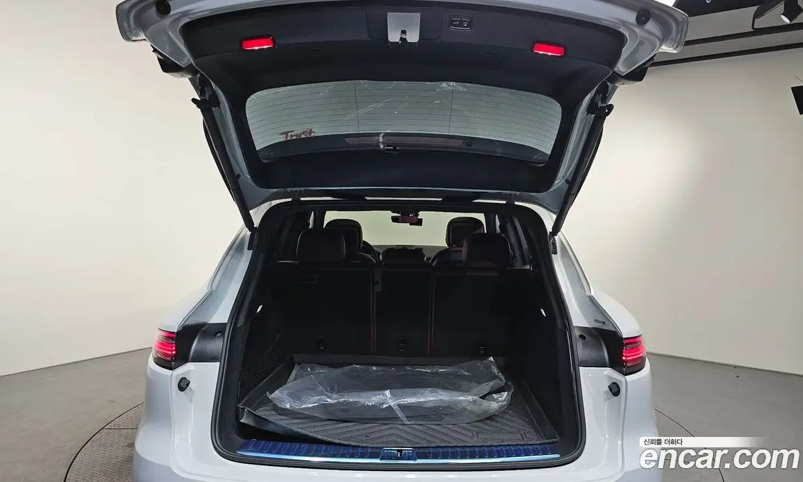 Porsche Cayenne 2023 3.0 автомат (гидро), фото 23