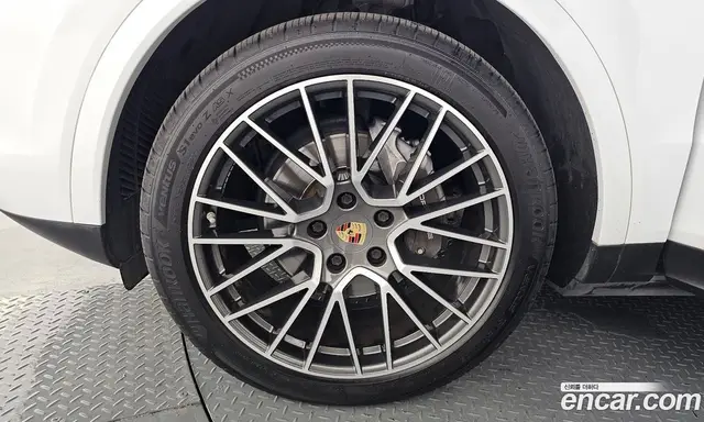 Porsche Cayenne 2023 3.0 автомат (гидро), миниатюра 5