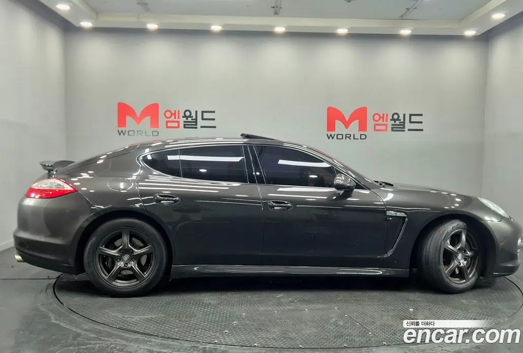 Porsche Panamera 2011 3.6 автомат (гидро), фото 4 Porsche Panamera 2011 3.6 автомат (гидро), фото 4