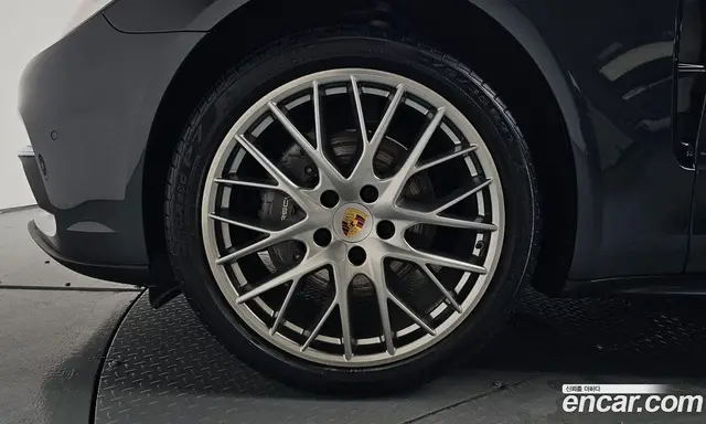 Porsche Panamera 2018 3.0 автомат (гидро), миниатюра 5