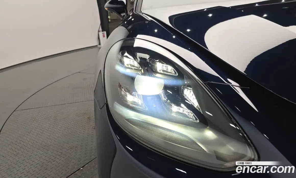 Porsche Panamera 2022 4.0 автомат (гидро), фото 7