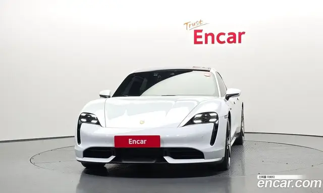 Porsche Taycan 2021 0.1 автомат (гидро), миниатюра 3