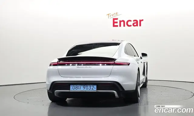 Porsche Taycan 2021 0.1 автомат (гидро), миниатюра 4