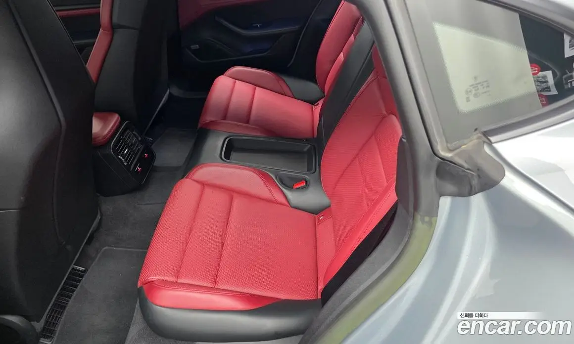 Porsche Taycan 2023 0.1 автомат (гидро), фото 16