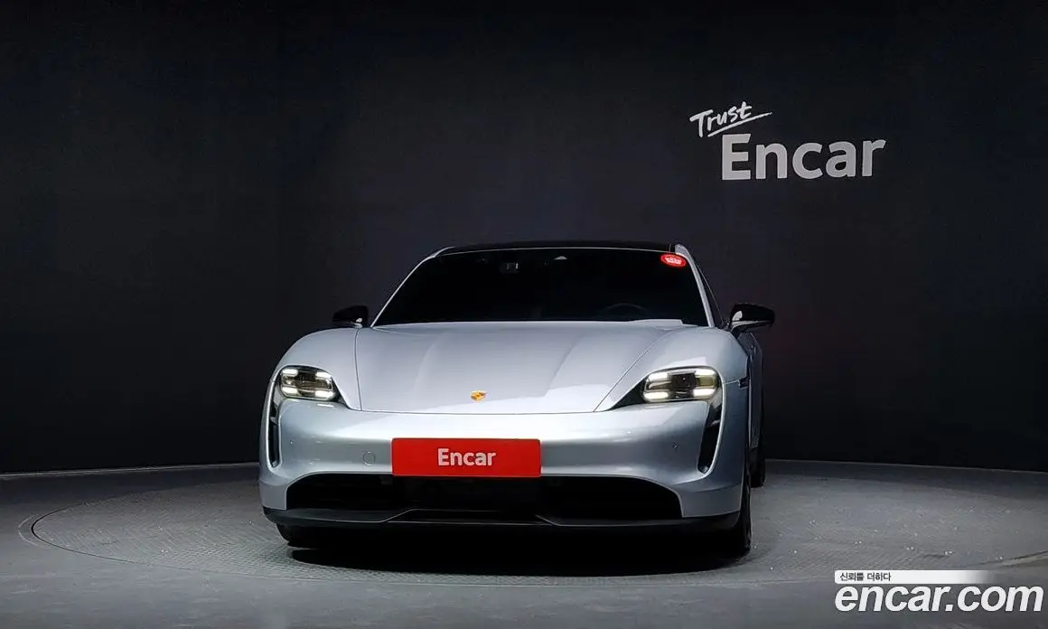 Porsche Taycan 2023 0.1 автомат (гидро), фото 3