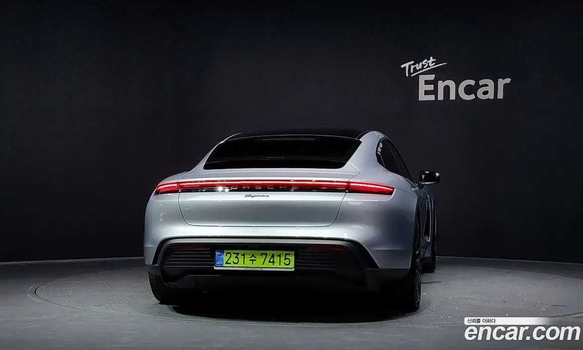 Porsche Taycan 2023 0.1 автомат (гидро), фото 4