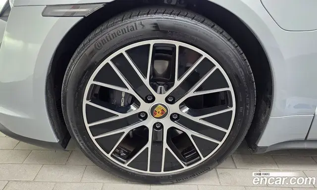 Porsche Taycan 2023 0.1 автомат (гидро), миниатюра 5