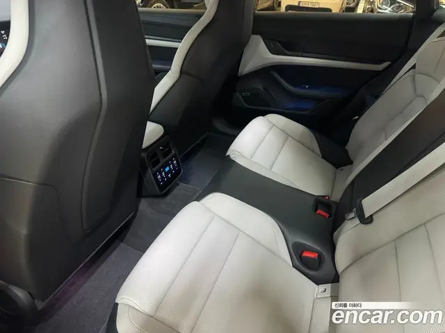 Porsche Taycan 2024 0.1 автомат (гидро), миниатюра 10
