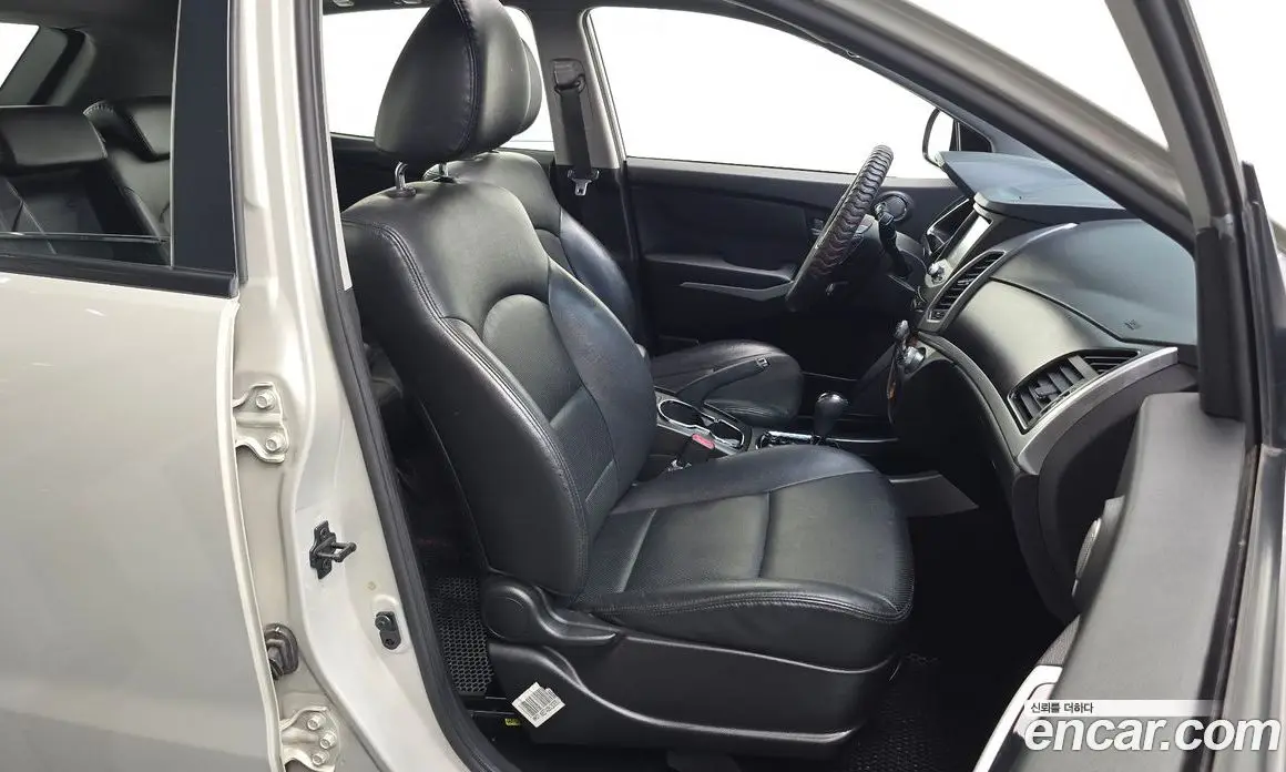 SsangYong Korando 2013 2.0 автомат (гидро), фото 12