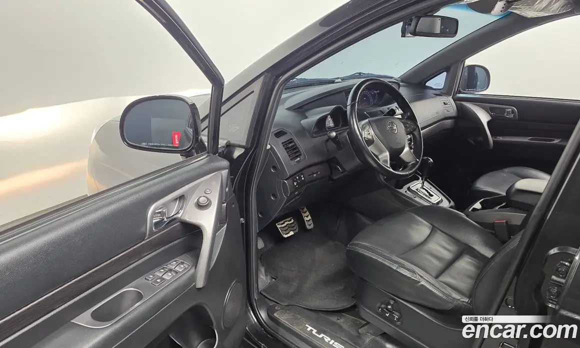 SsangYong Korando 2017 2.2 автомат (гидро), фото 13