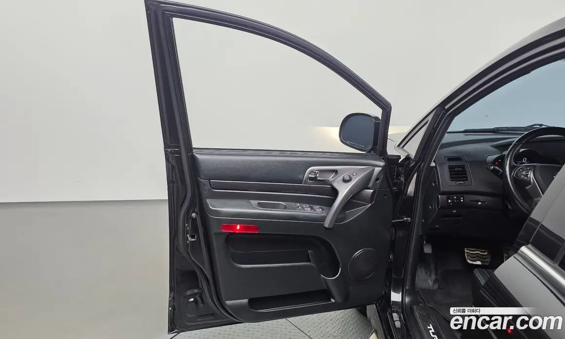 SsangYong Korando 2017 2.2 автомат (гидро), фото 14