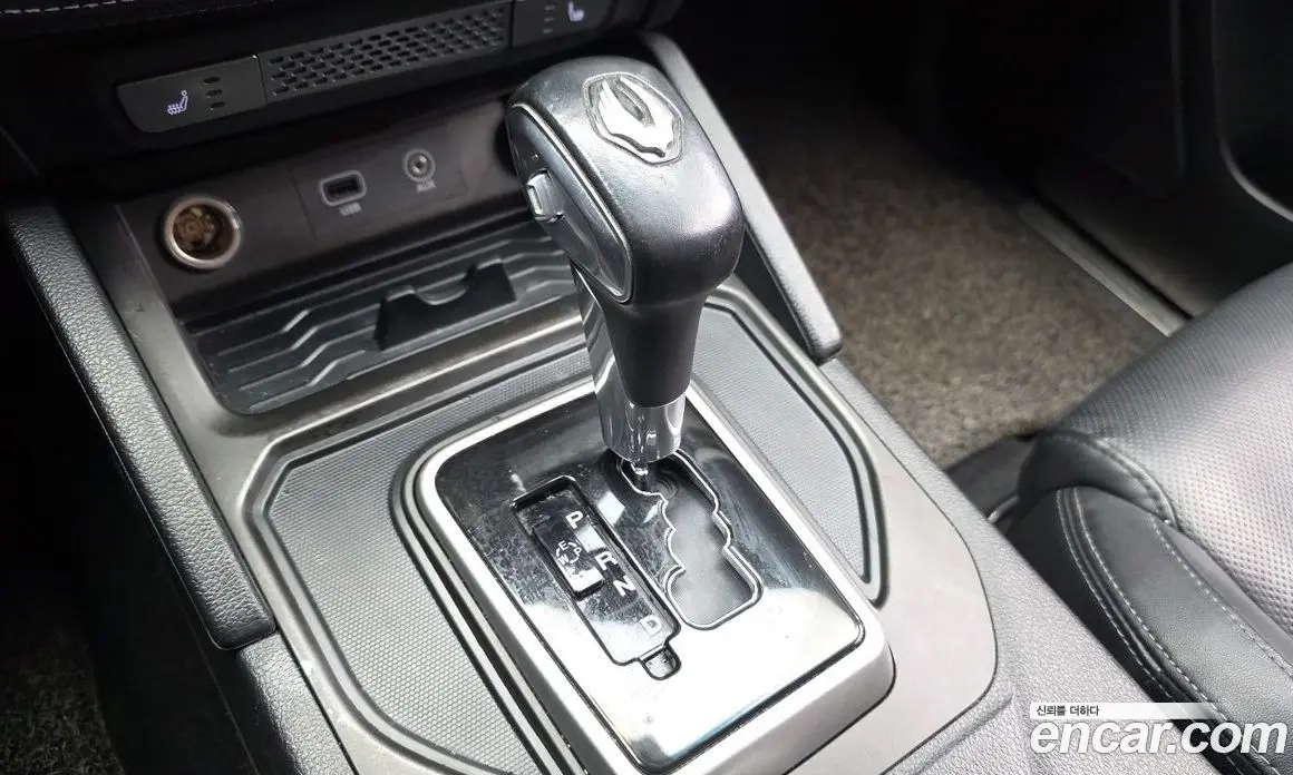 SsangYong Rexton 2018 2.2 автомат (гидро), фото 9