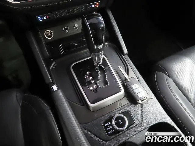 SsangYong Rexton 2018 2.2 автомат (гидро), миниатюра 9