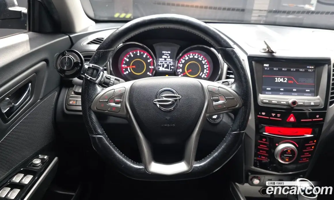 SsangYong TIBOLI 2015 1.6 автомат (гидро), фото 13