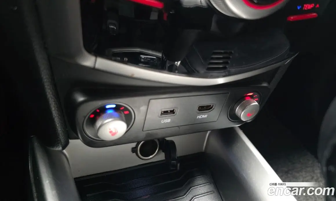 SsangYong TIBOLI 2015 1.6 автомат (гидро), фото 16