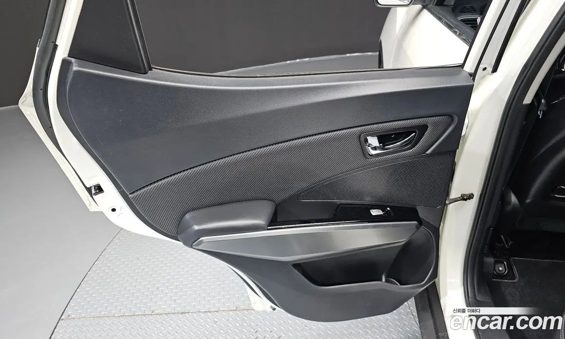 SsangYong TIBOLI 2018 1.6 автомат (гидро), фото 15