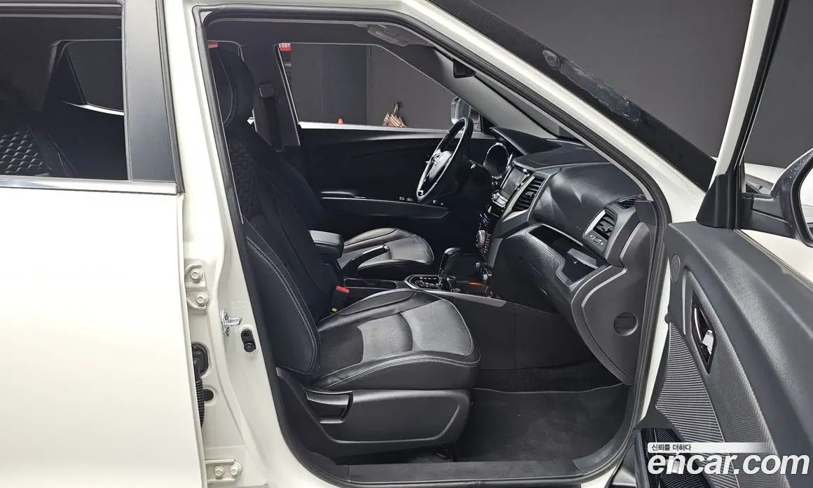 SsangYong TIBOLI 2018 1.6 автомат (гидро), фото 16
