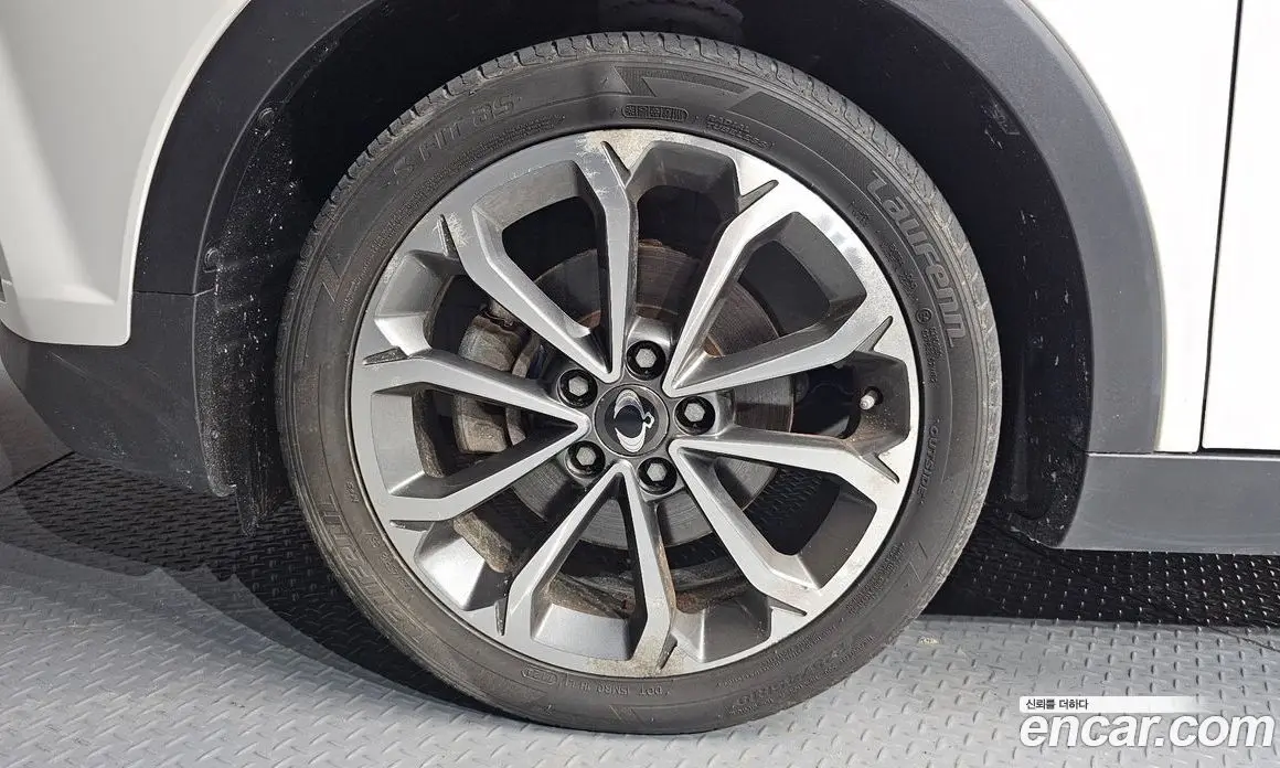 SsangYong TIBOLI 2018 1.6 автомат (гидро), фото 5
