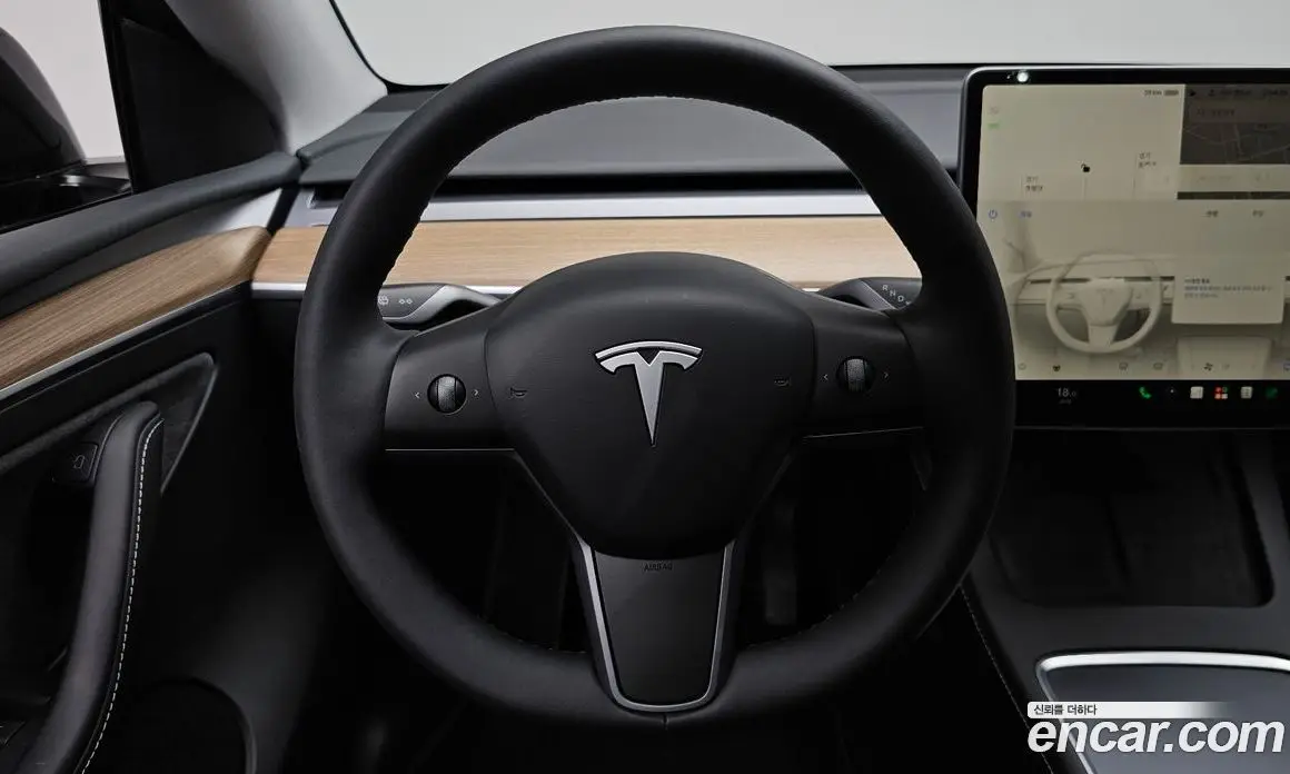 Tesla Model Y 2024 0.2 автомат (гидро), фото 18