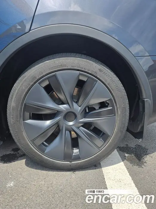 Tesla Model Y 2025 автомат (гидро), фото 18
