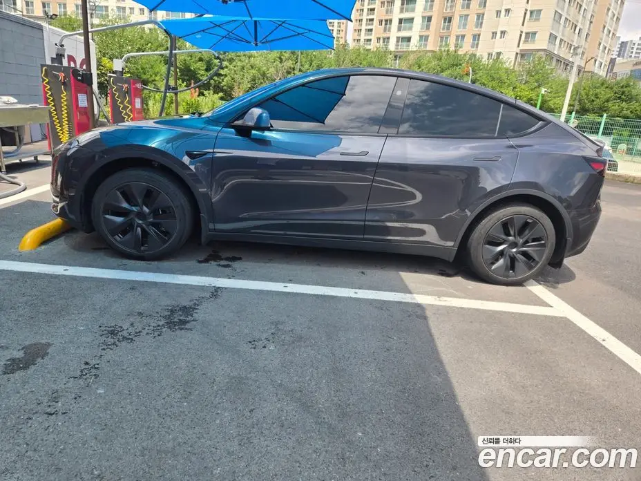 Tesla Model Y 2025 автомат (гидро), фото 3