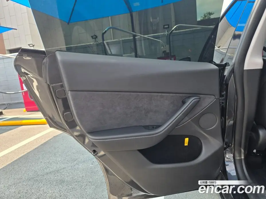 Tesla Model Y 2025 автомат (гидро), фото 9