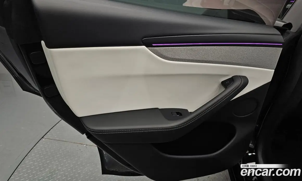 Tesla Model Y 2025 0.2 автомат (гидро), фото 14
