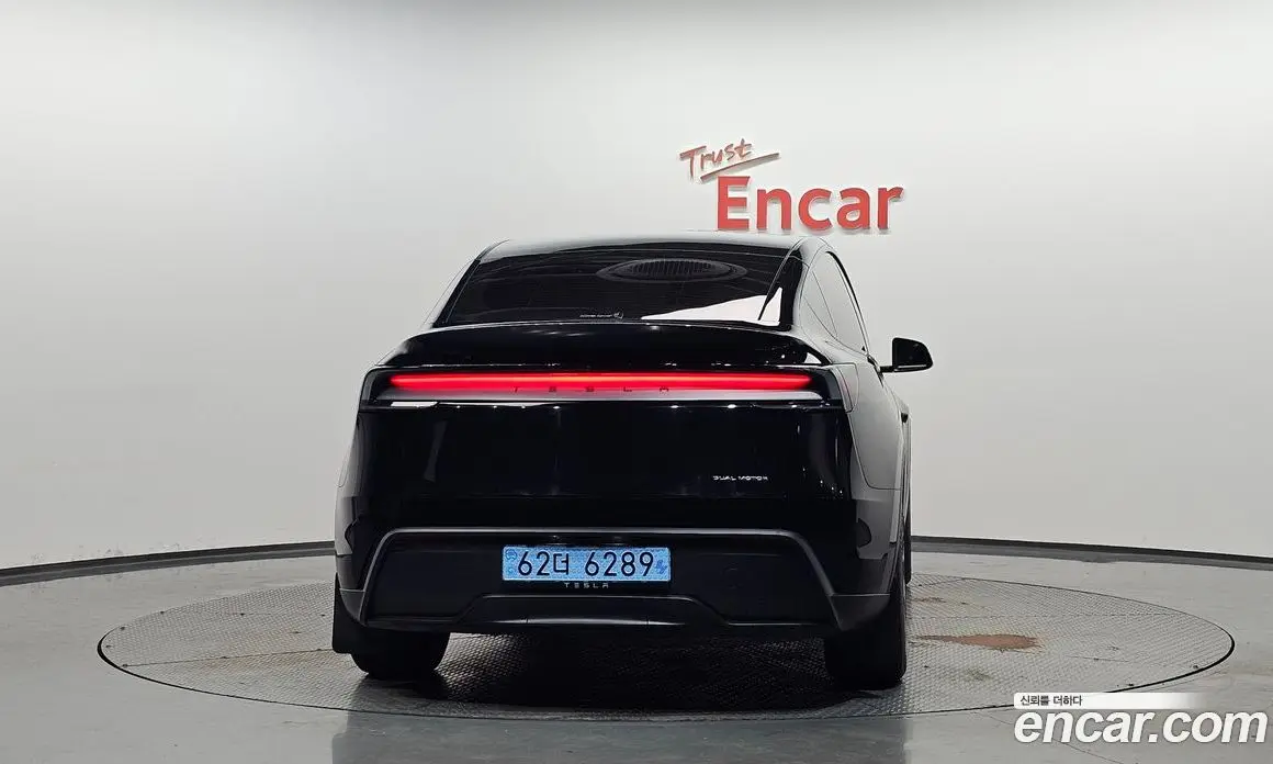 Tesla Model Y 2025 0.2 автомат (гидро), фото 3