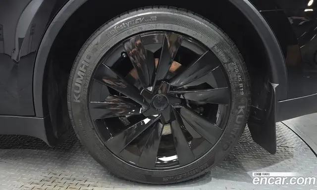 Tesla Model Y 2025 0.2 автомат (гидро), миниатюра 6