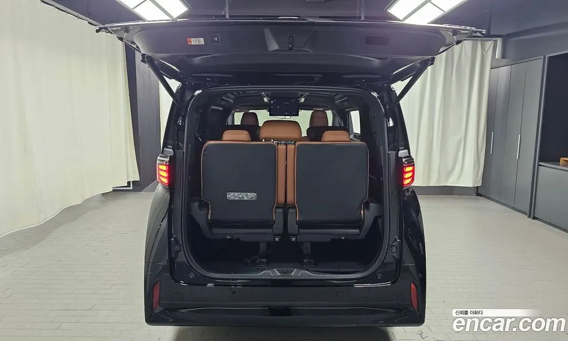 Toyota Alphard 2025 2.5 автомат (гидро), фото 22
