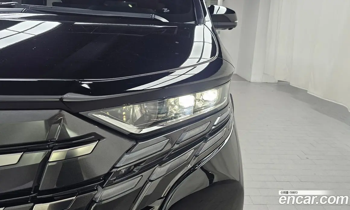 Toyota Alphard 2025 2.5 автомат (гидро), фото 7