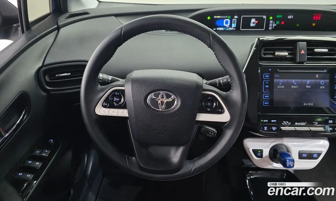 Toyota Prius 2018 1.8 автомат (гидро), фото 19