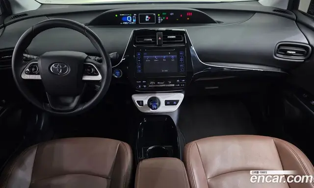 Toyota Prius 2018 1.8 автомат (гидро), миниатюра 10
